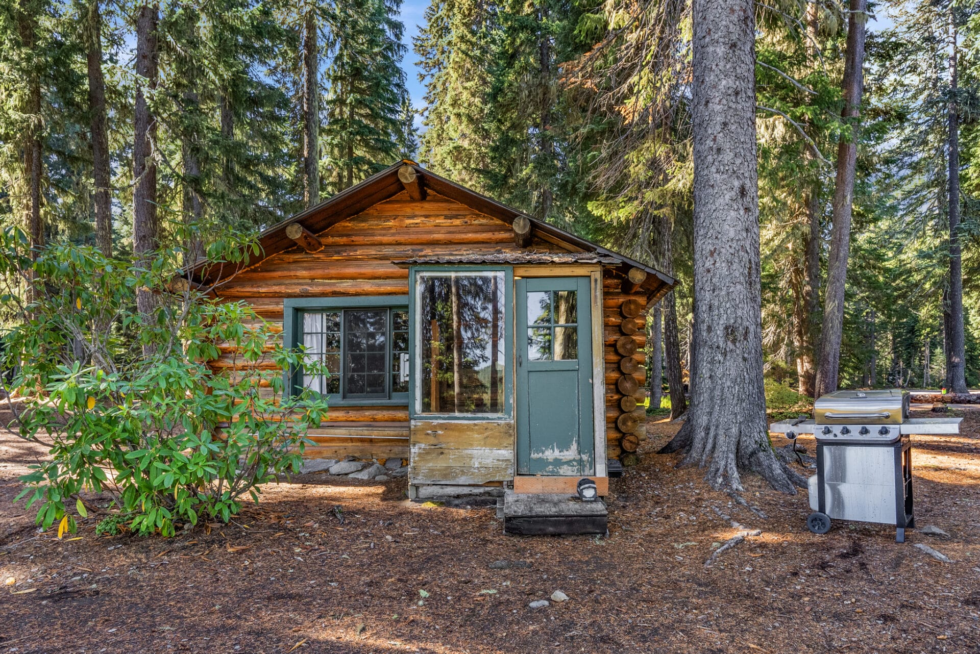 Odell Lake Historic Cabin